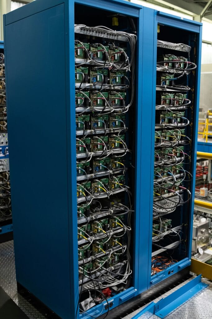 Energy Storage Batteries 10 2 683x1024