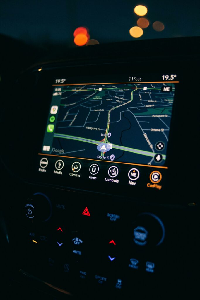 In-Vehicle Smart Devices 3 35 683x1024